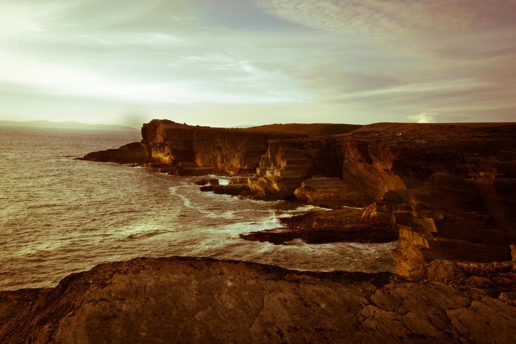 Strand'S End House Rooms Only, No Breakfast Served Cahersiveen Buitenkant foto
