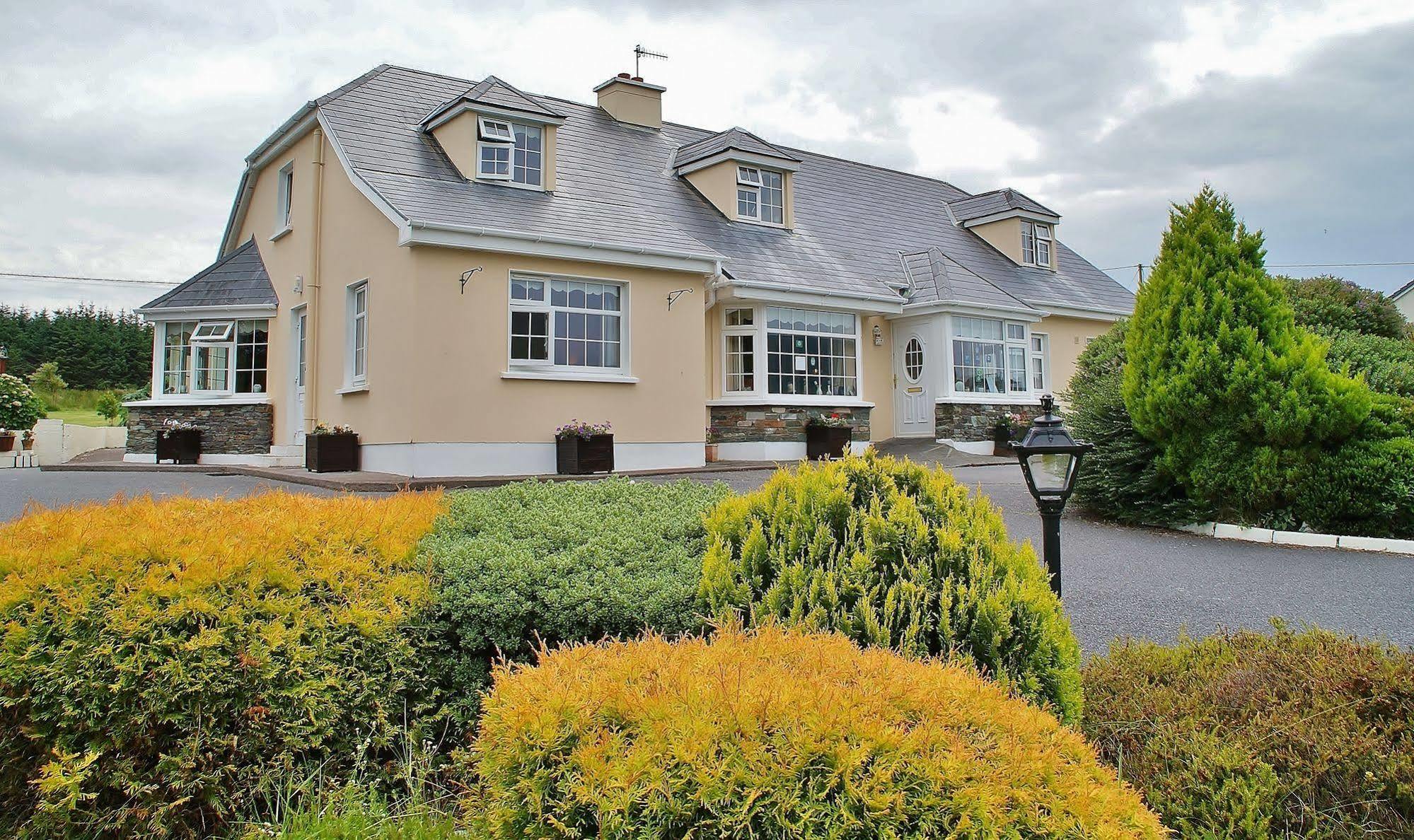 Strand'S End House Rooms Only, No Breakfast Served Cahersiveen Buitenkant foto